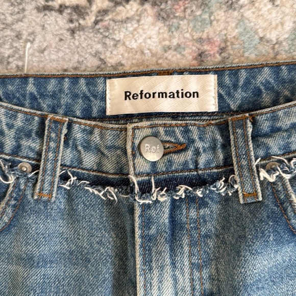Reformation Julia Jeans In Savu Wash - Picture 6 of 14
